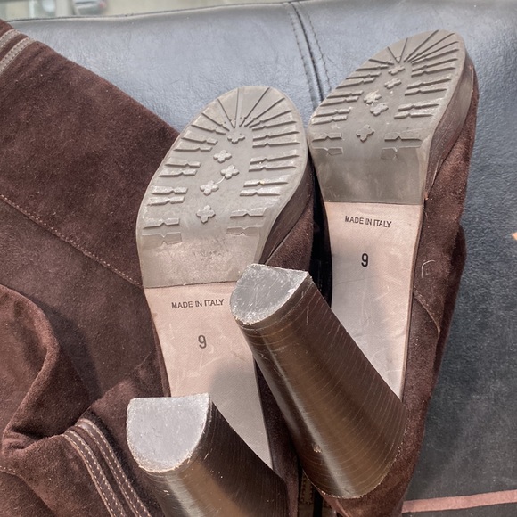 Made in Italy Kenneth Cole Brown Suede Boots trimmed in leather and tassels - Picture 11 of 17